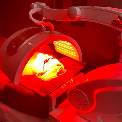 Salon kecantikan 640nm 120W Pdt LED Light Therapy Machine Untuk Penghapusan Kerutan